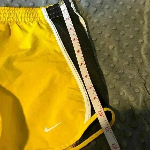 Nikeβ Dri-Fit Yellow and Black Livestrong Running Workout Shorts, M - Picture 8 of 8